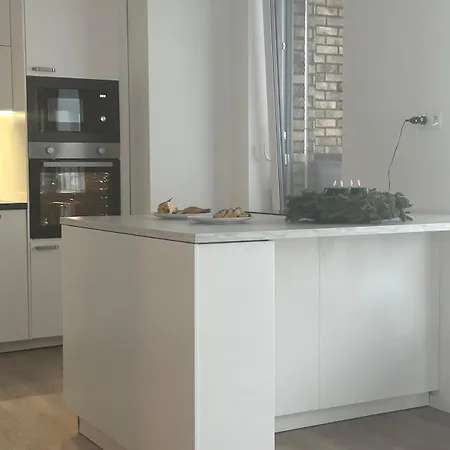 Modern Beautiful Close To The Center