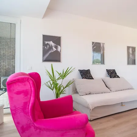 Modern Beautiful Close To The Center Bratislava