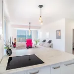 Modern Beautiful Close To The Center * ברטיסלאבה
