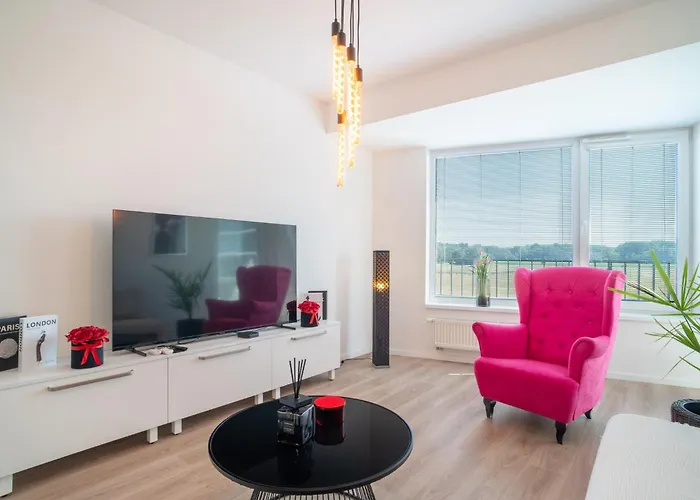 Modern Beautiful Close To The Center Apartment