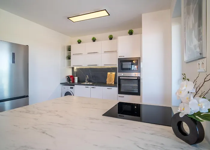 Modern Beautiful Close To The Center Apartament *