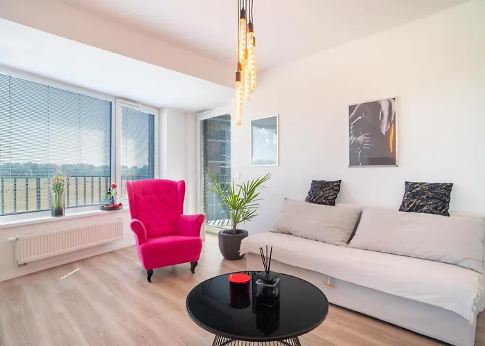 Modern Beautiful Close To The Center *